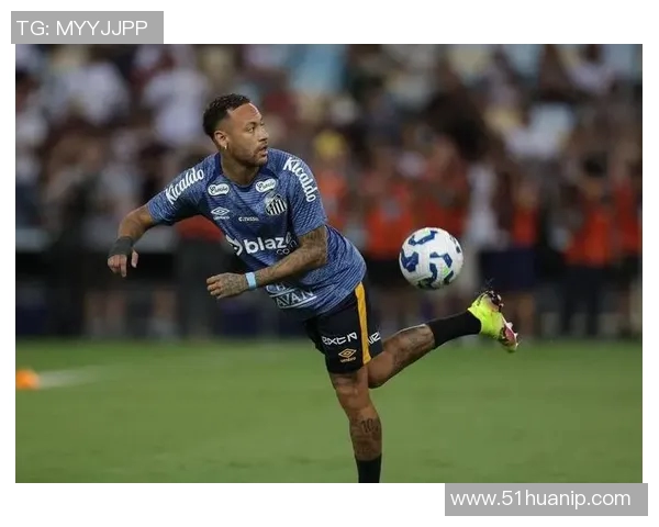 足球明星遭遇惨痛受伤瞬间视频引发球迷热议与心痛反响