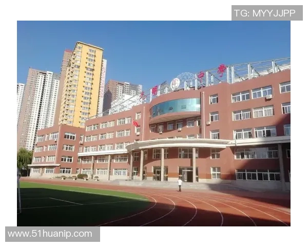 李晓旭的奋斗历程与人生哲学探讨:从平凡到卓越的成长之路